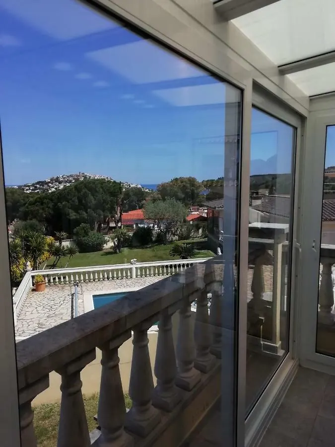 Villa Puig Sec 0*, L'Escala Spain